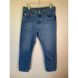 Levi's | Premium Denim Regular Wash Button Fly 501 Straight Leg Jean Size 31